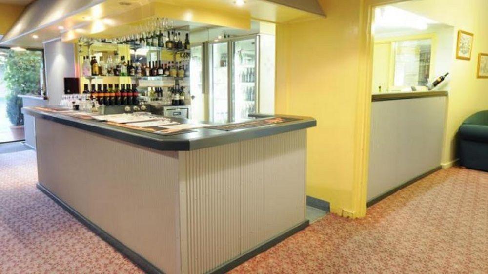 לונסטון Abel Tasman Airport Motor Inn מראה חיצוני תמונה